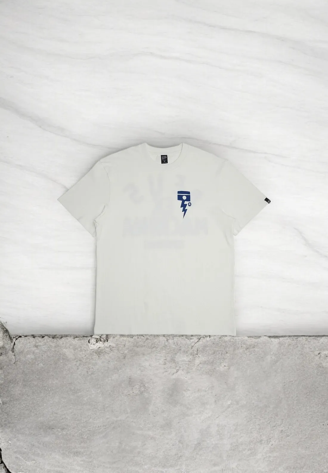 Deus Ex Machina – Camiseta Pisstin vintage white